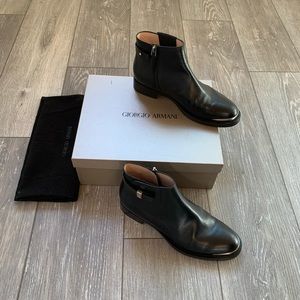 Booties giorgio Armani like new size 37